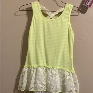 Large yellow striped shirt